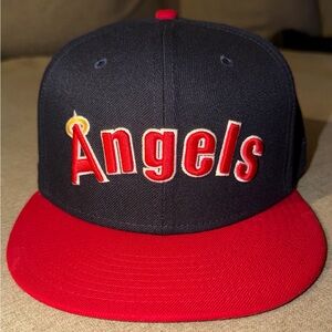 New Era 59FIFTY California Angels Fitted Hat - Rare Size 8 - Green UV